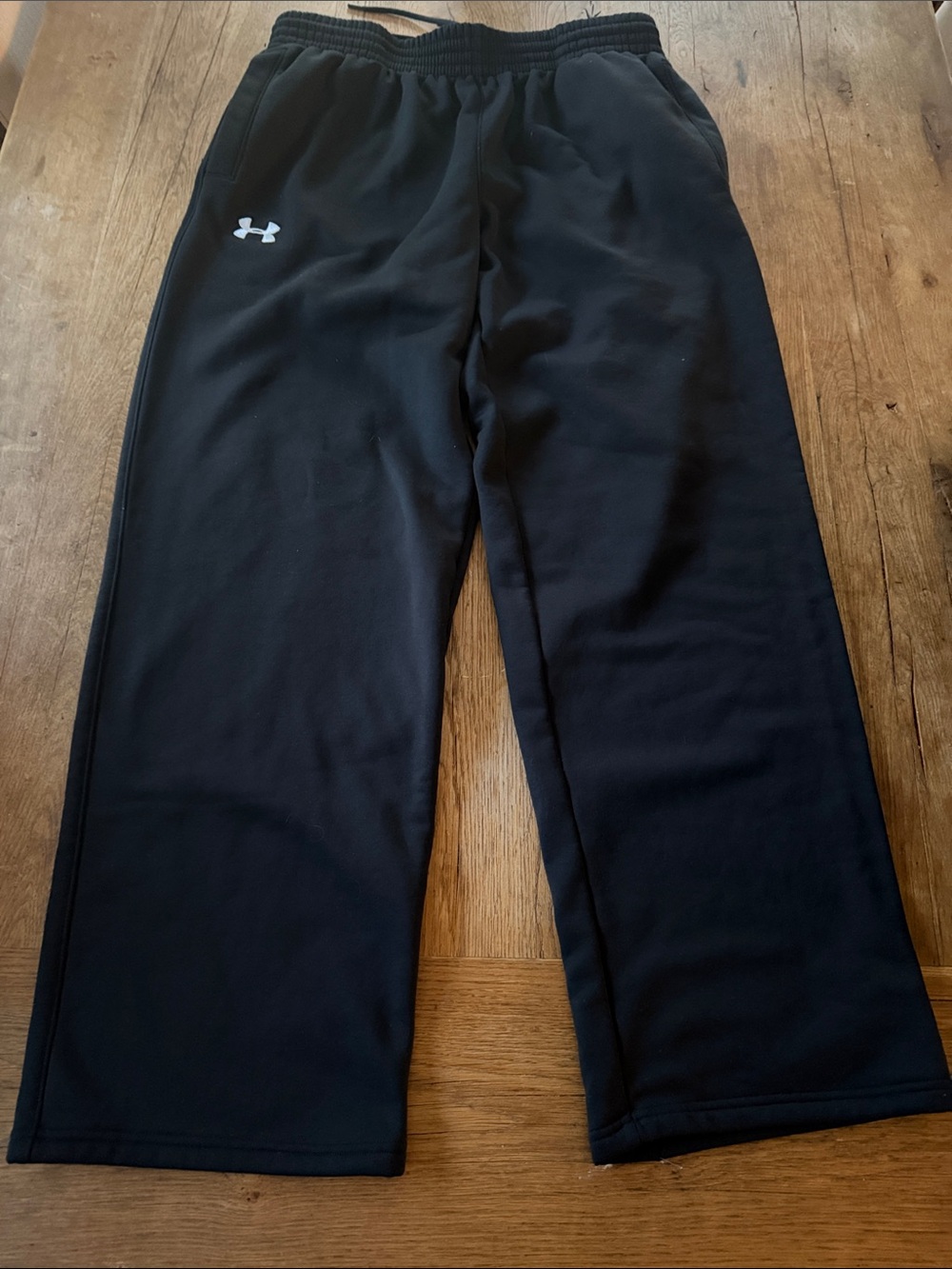 Under Armour Black Athletic Pants Size large